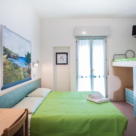Hotel Silvana กัตตอลิกา ภายนอก รูปภาพ